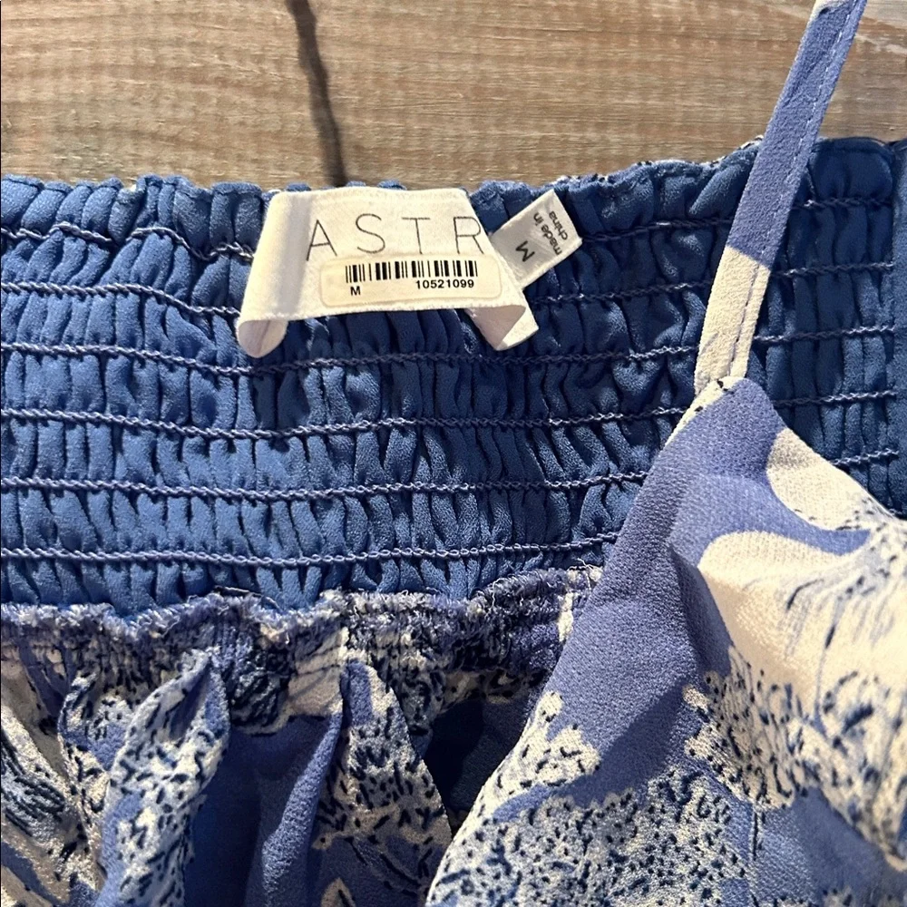 ASTR the Label Palace Dress in Blue & White Floral size M - Picture 5 of 9